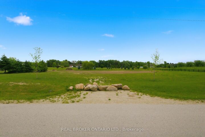 Property Photo:  1018 Currie Street  ON N0G 2X0 