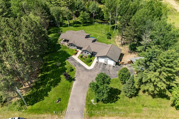 Property Photo: 301 Doran Road ON K8H 2W8