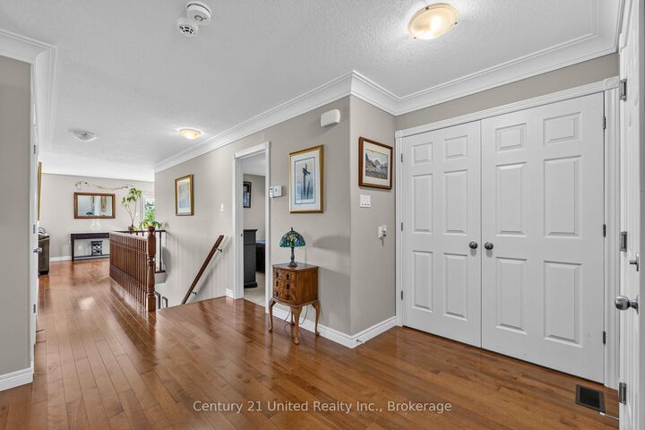 Photo de la propriété:  41 Darrel Drain Crescent  ON K0L 2V0 
