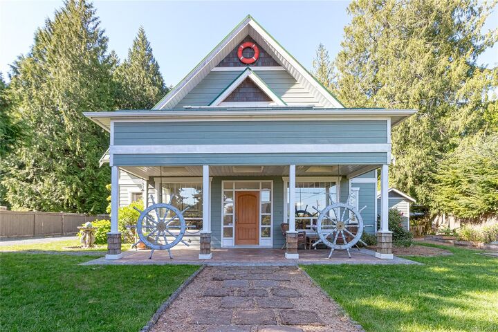 Property Photo: 3930 Bovanis Rd BC V0R 1G0