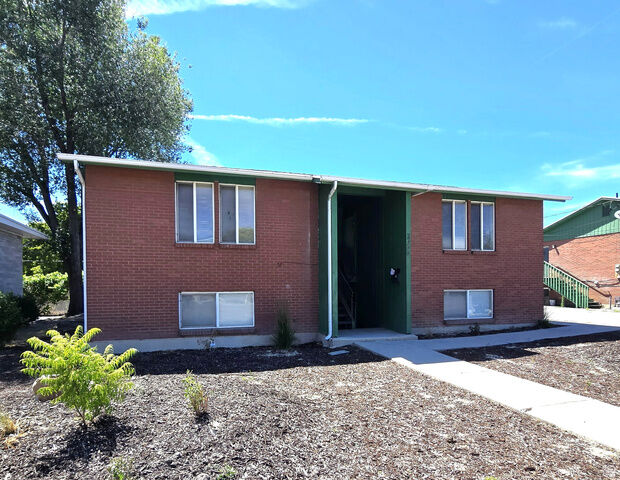 Property Photo: 2544 S 700 E UT 84106