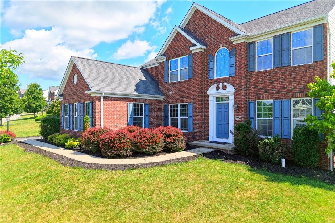 Property Photo:  2084 Majestic Dr  PA 15317 