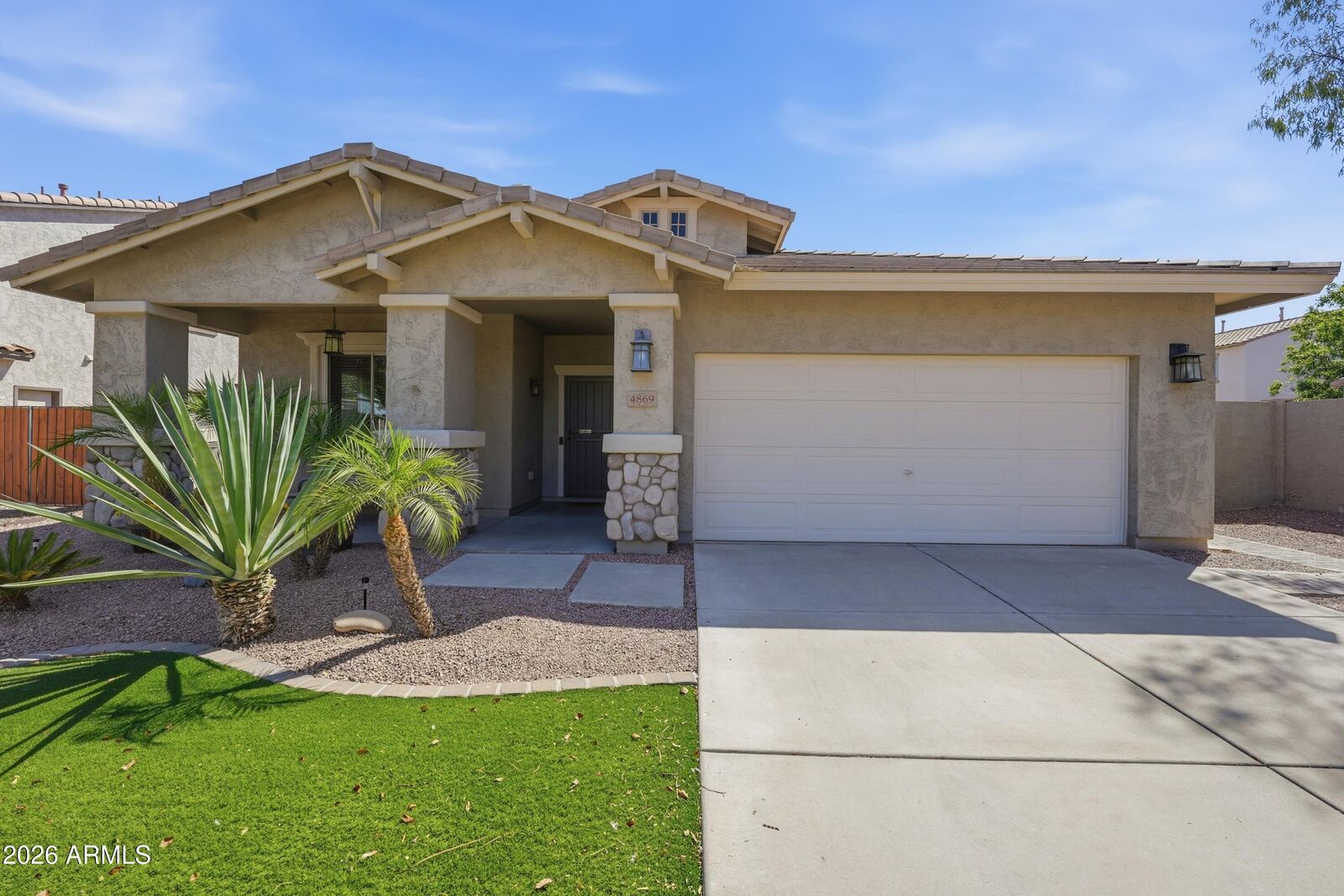 Property Photo: 4869 S Stonecreek Boulevard AZ 85298