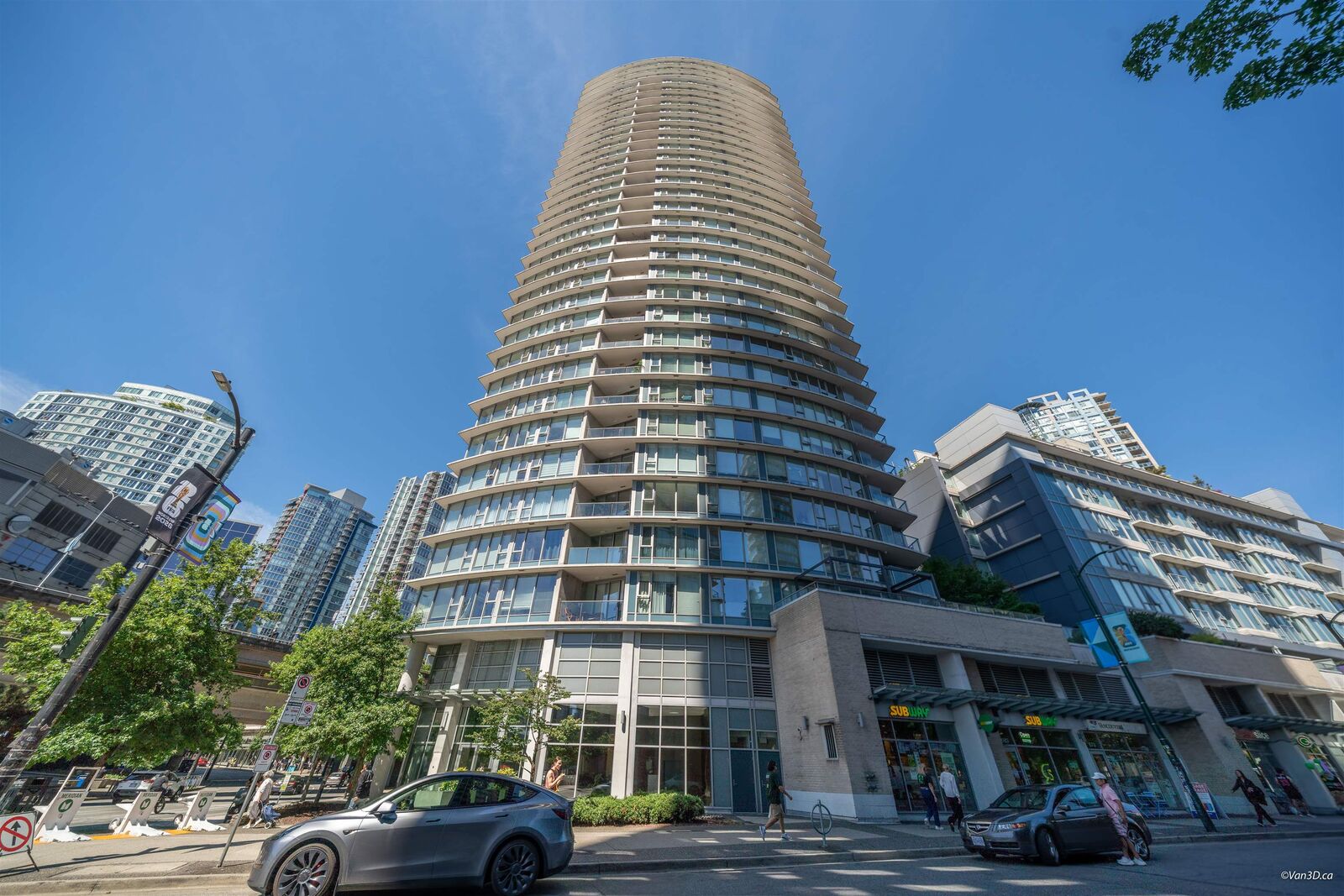 Property Photo: 689 Abbott Street 1707 BC V6B 0J2