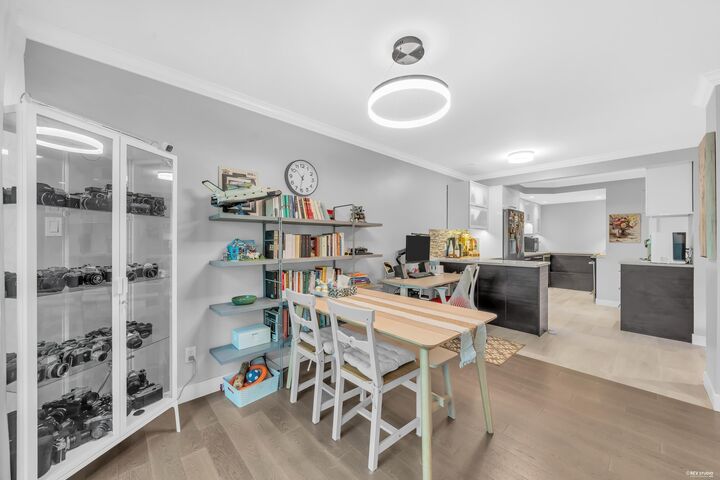 Property Photo:  7321 Montecito Drive 7  BC V5A 1R2 