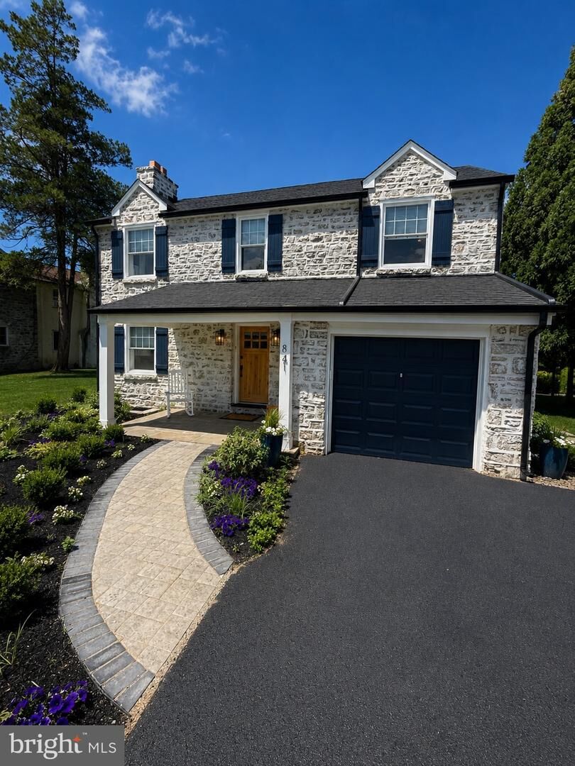 Property Photo:  841 W Butler Pike  PA 19002 