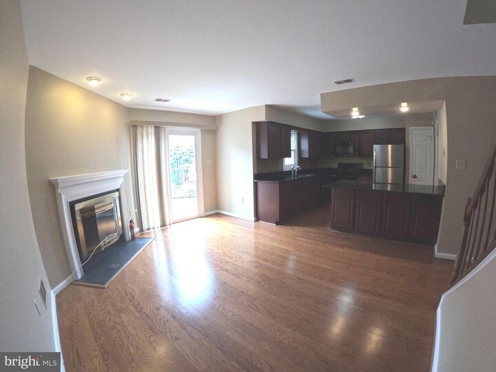 Property Photo:  909 Boom Way  MD 21401 