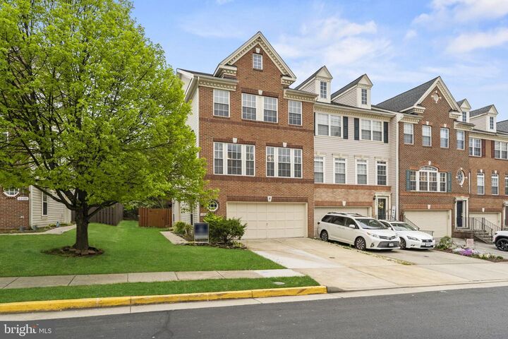 Property Photo:  1208 NE Cambria Terrace NE  VA 20176 