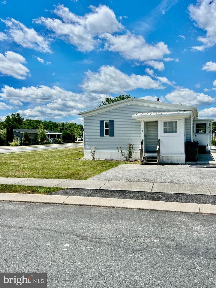 Property Photo:  4820 Old Harrisburg Rd Lot#86 Pa  PA 17325 