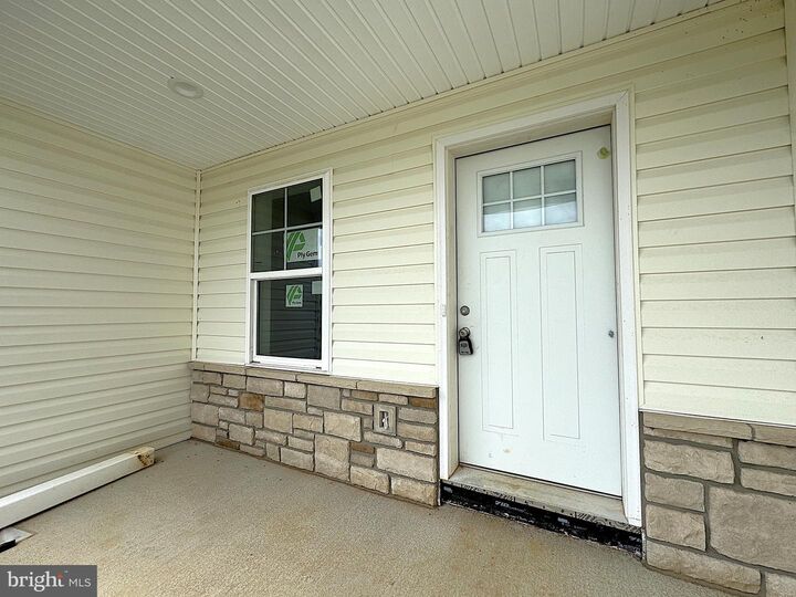 Property Photo:  120 Barrier Reef Drive  WV 25403 