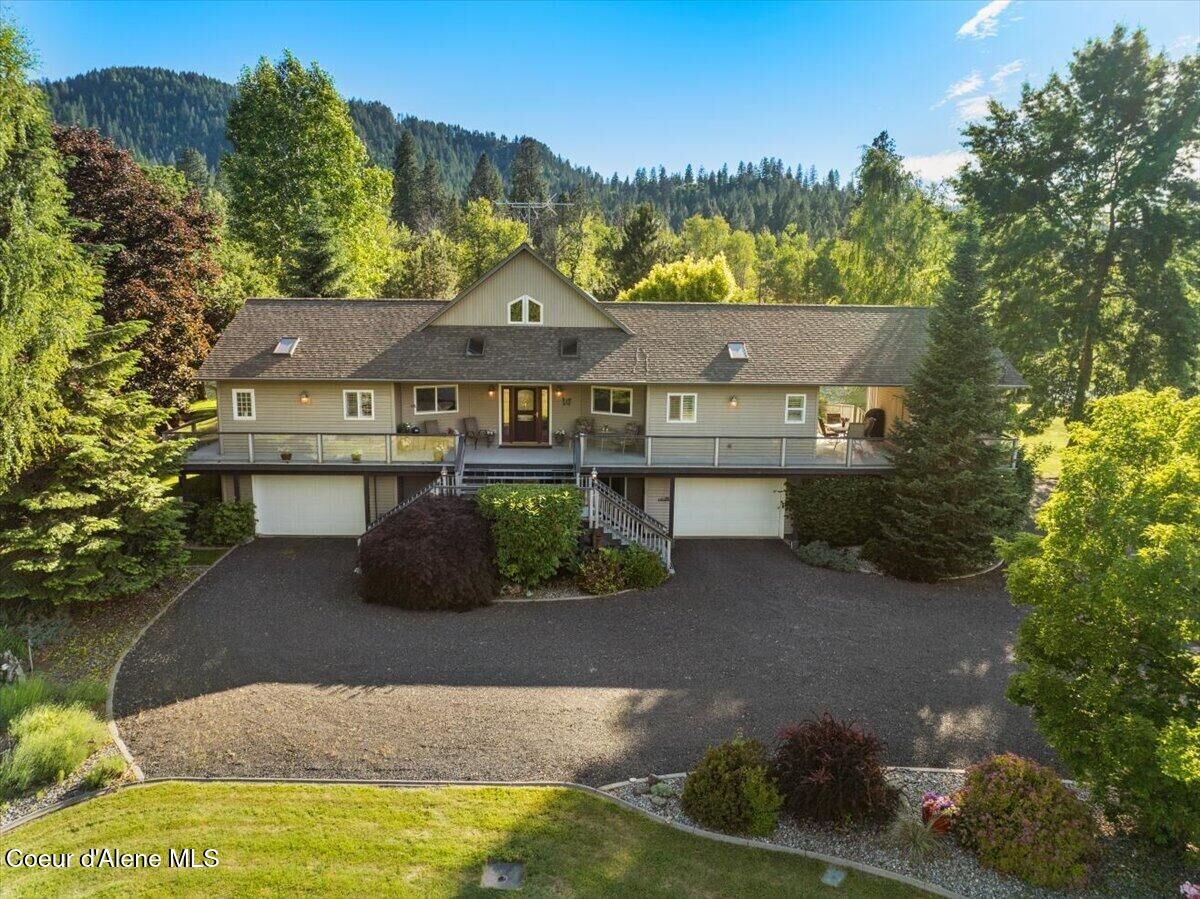 Property Photo: 1600 Cottonwood Dr ID 83861