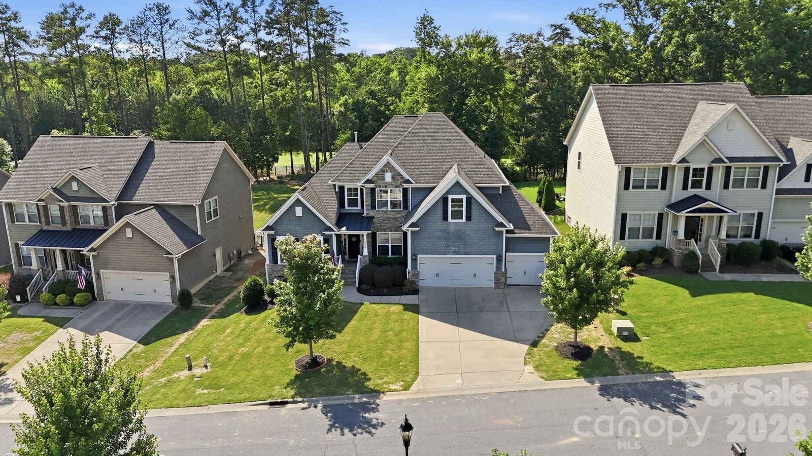 Property Photo: 10420 Daufuskie Drive NC 28278