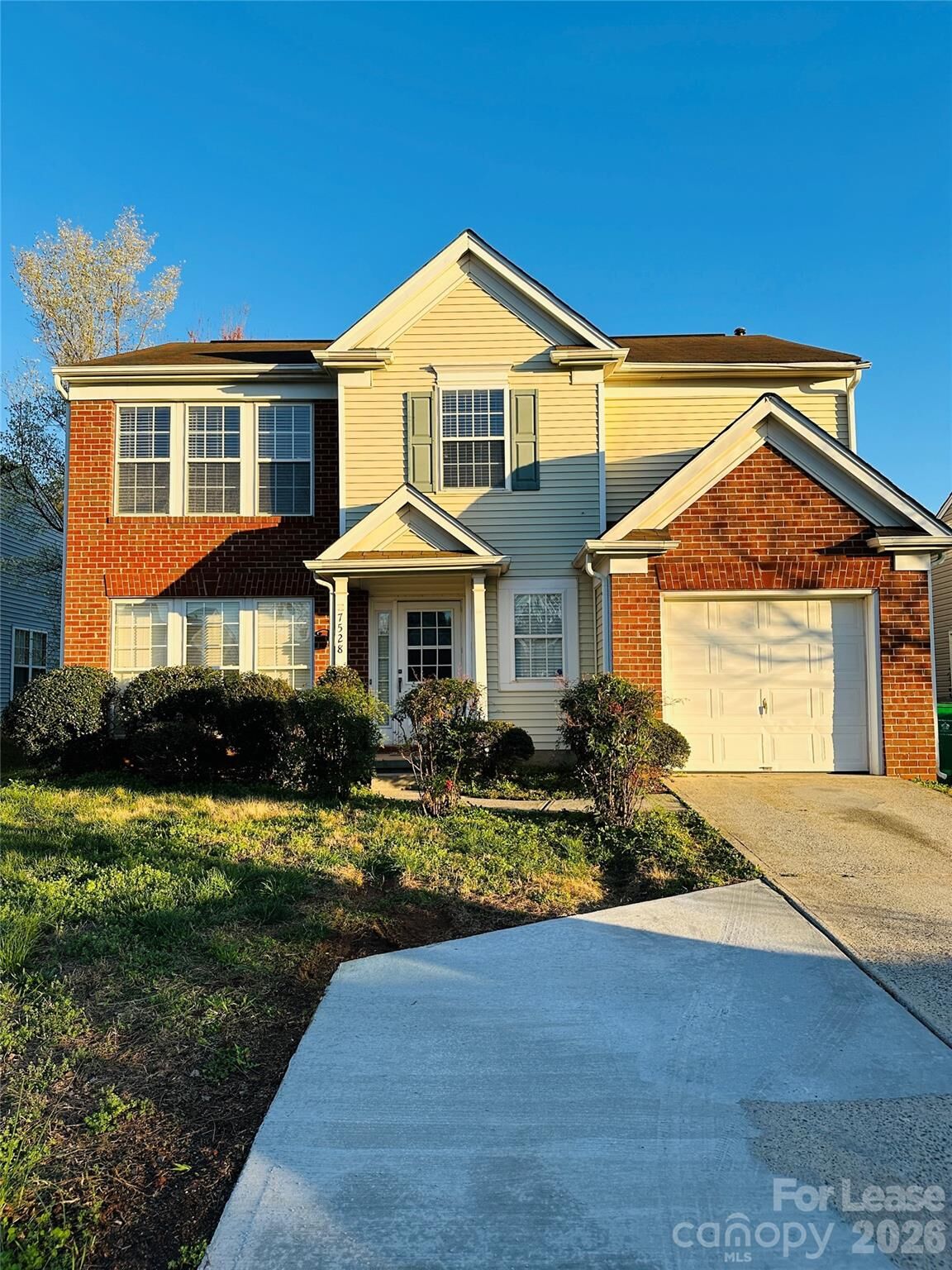 Property Photo: 7528 Double Springs Court NC 28262