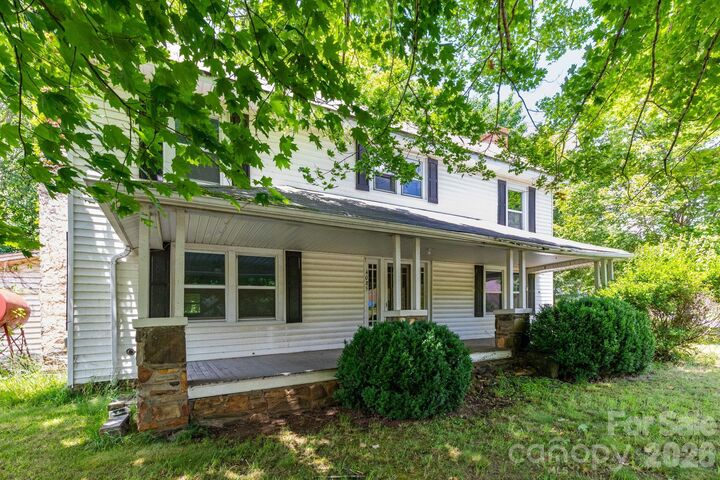 Property Photo:  4085 Jacks Creek Road  NC 28714 