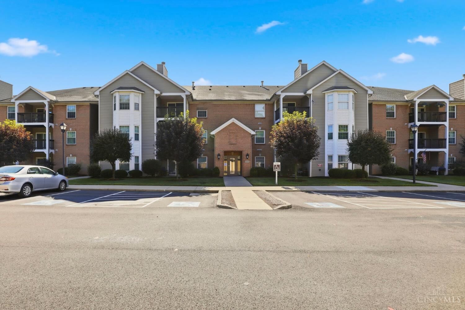Property Photo:  4341 Regency Ridge Court  OH 45248 