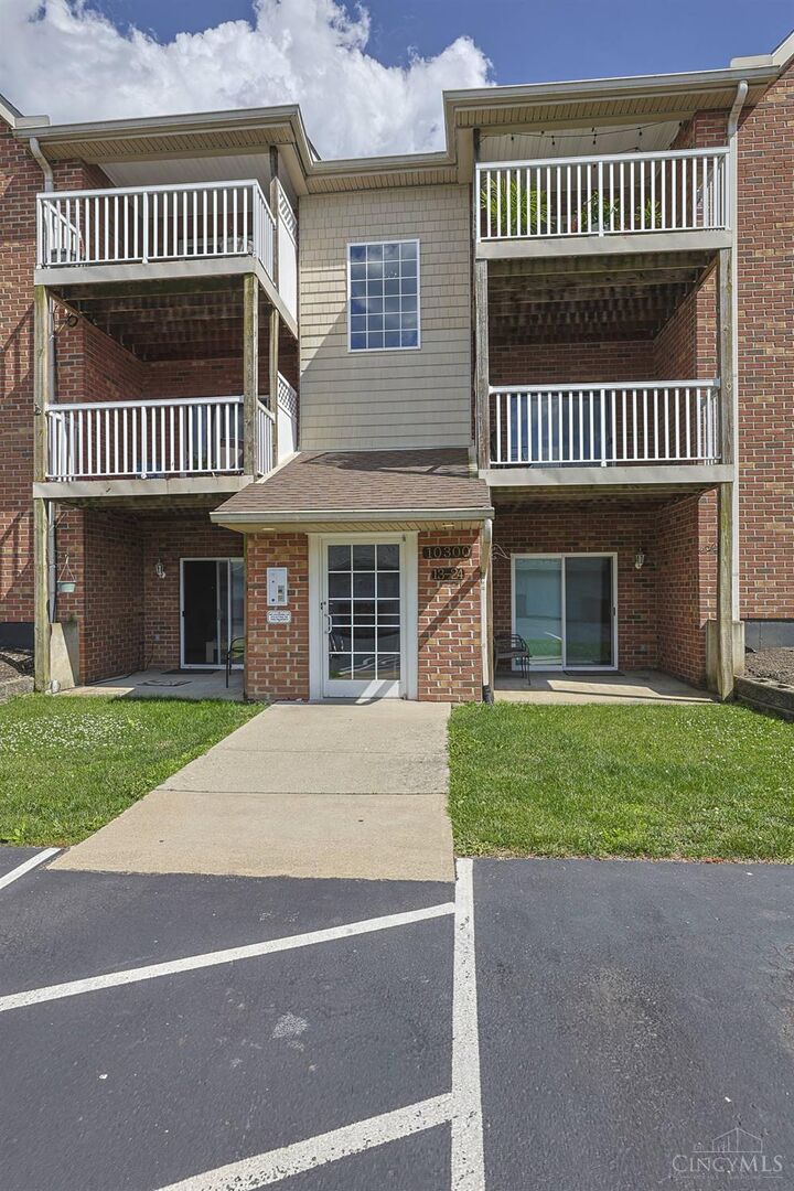Property Photo: 10300 West Road OH 45030