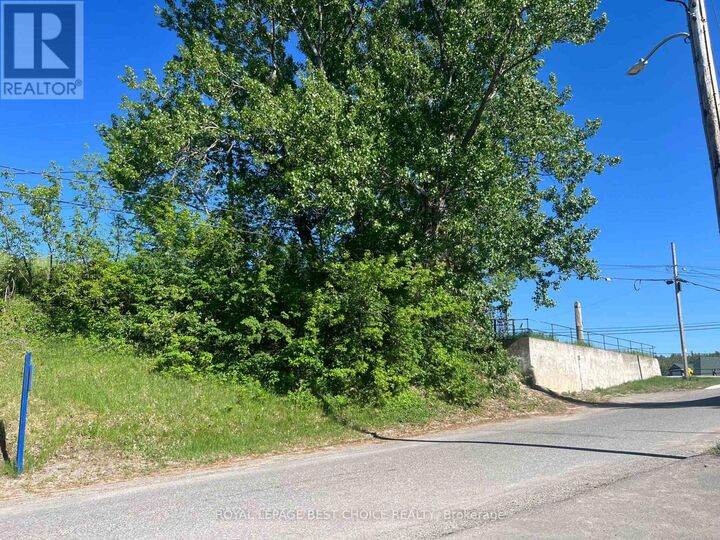 Property Photo:  17 Argentite Street  ON P0J 1C0 