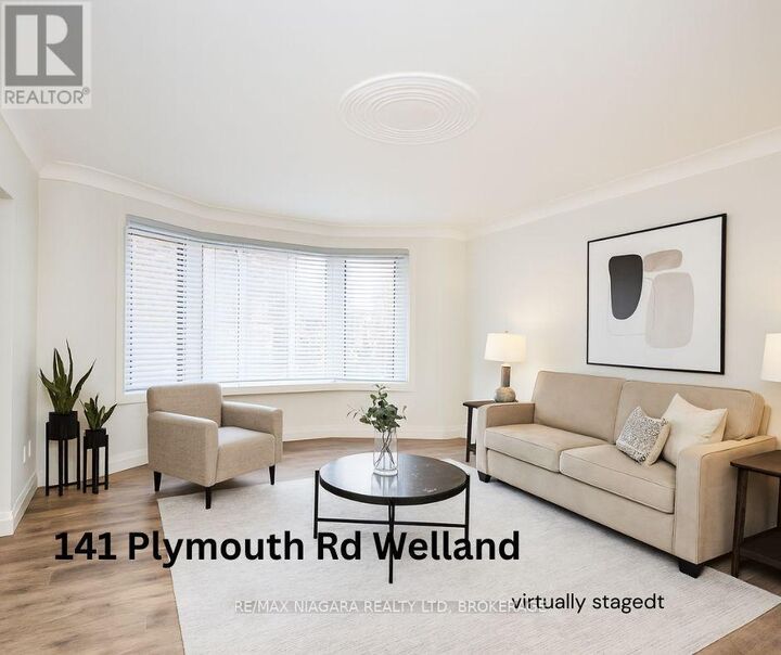 Property Photo:  141 Plymouth Road Unit 11  ON L3B 3C8 