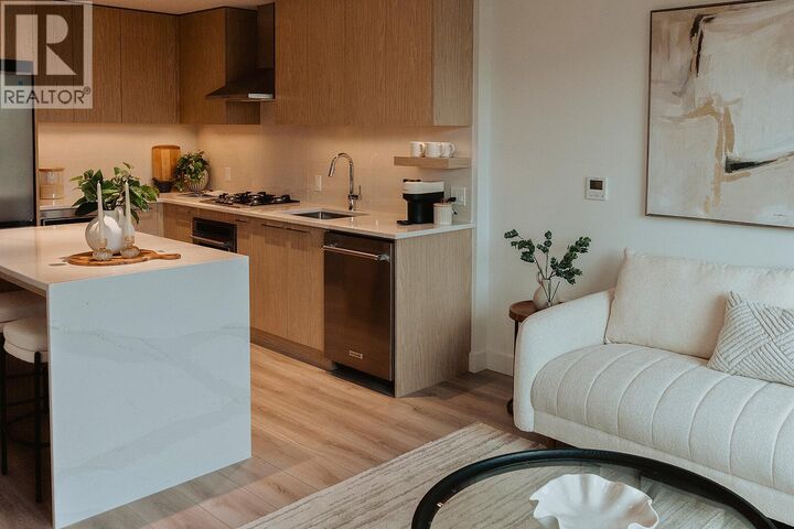 Property Photo: 3051 Abbott Street 406 BC V1Y 0P1