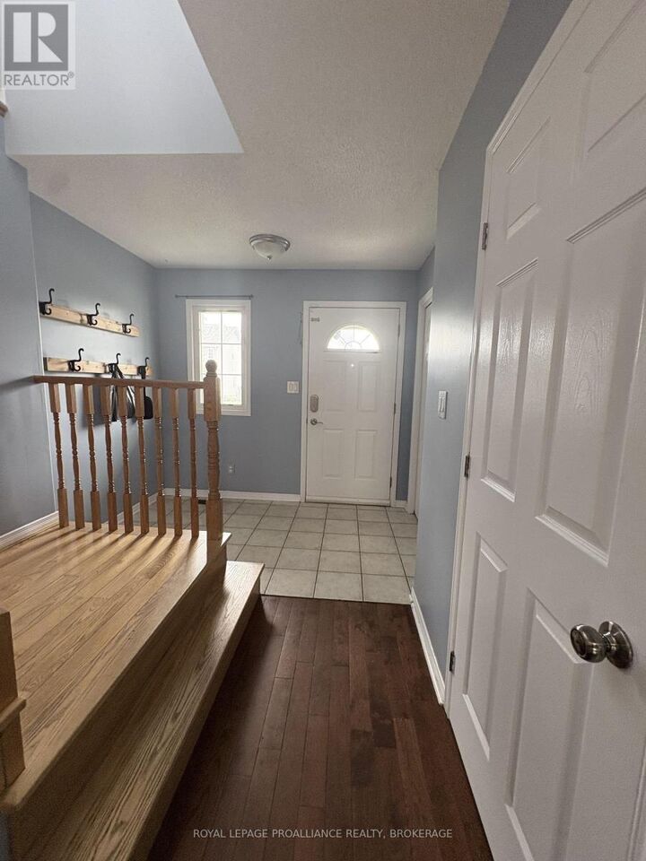 Property Photo: 968 Bluffwood Avenue ON K7K 7K5