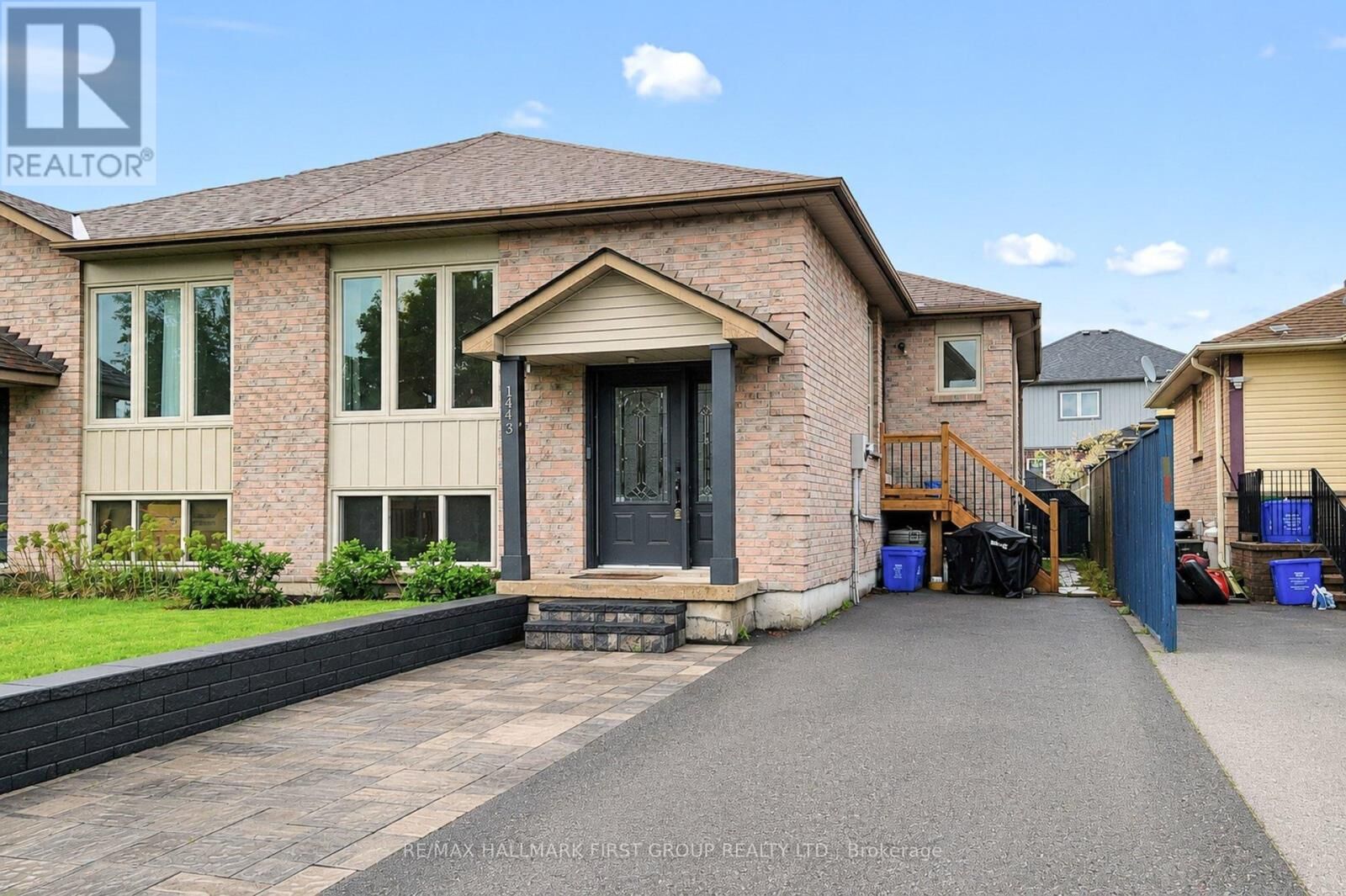 Property Photo:  1443 Connery Crescent Upper  ON L1J 8E7 