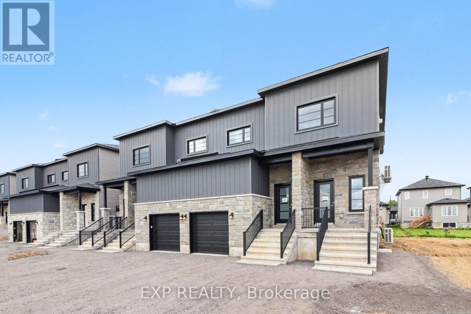 Property Photo: 1137 Montblanc Crescent B ON K0A 1W0