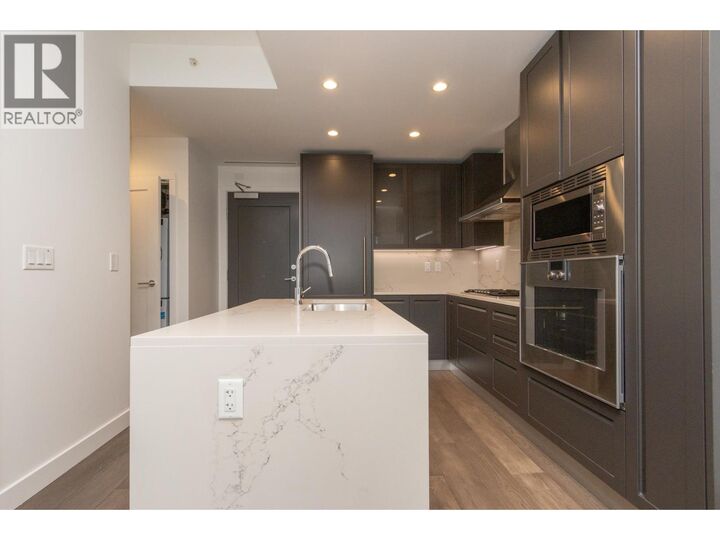 Property Photo:  5733 Alberta Street 305  BC V5Y 0M3 