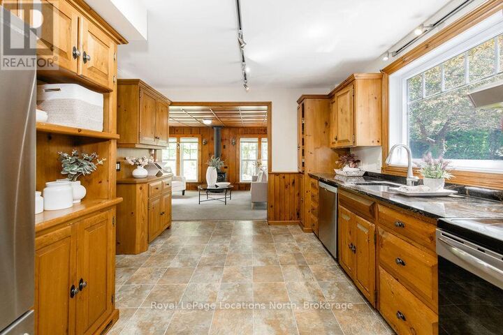 Property Photo:  75 Burke Street  ON L9M 1B3 