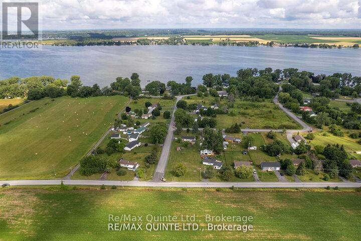 Property Photo:  0 Moore Avenue  ON K7R 3K7 