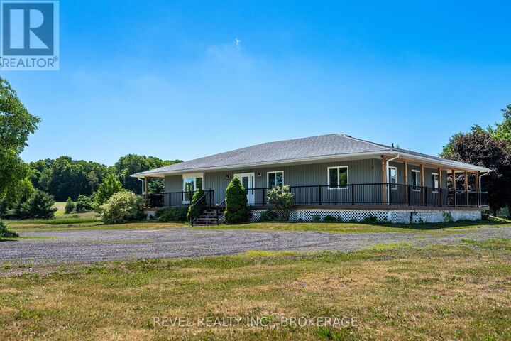 Property Photo:  2089 Sunbury Road  ON K0H 1X0 