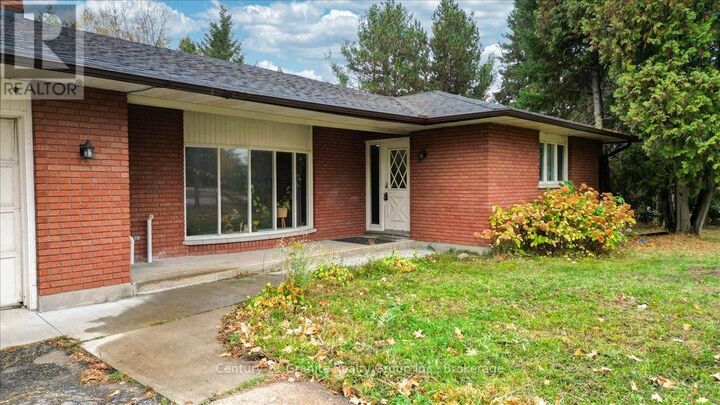 Property Photo:  4 Maxwell Settlement Road 1  ON K0L 1C0 