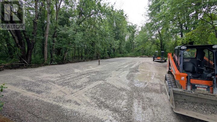 Property Photo:  538 Tiffin Street  ON L4N 9W8 