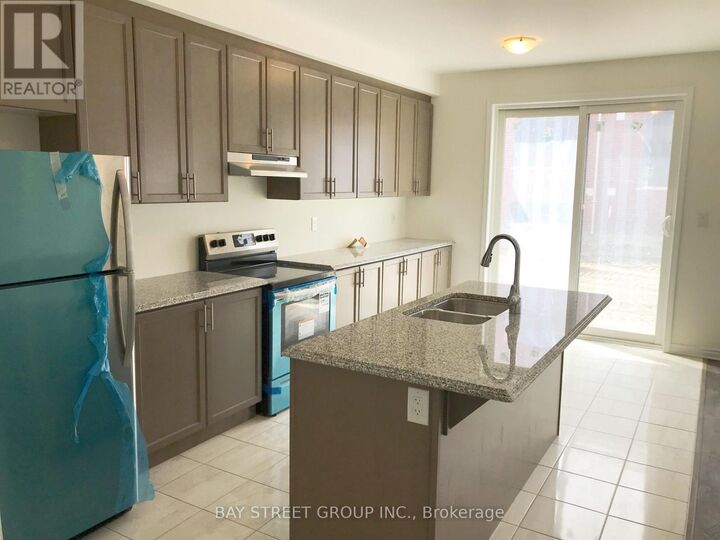 Property Photo:  9 Ness Drive  ON L4S 0J8 