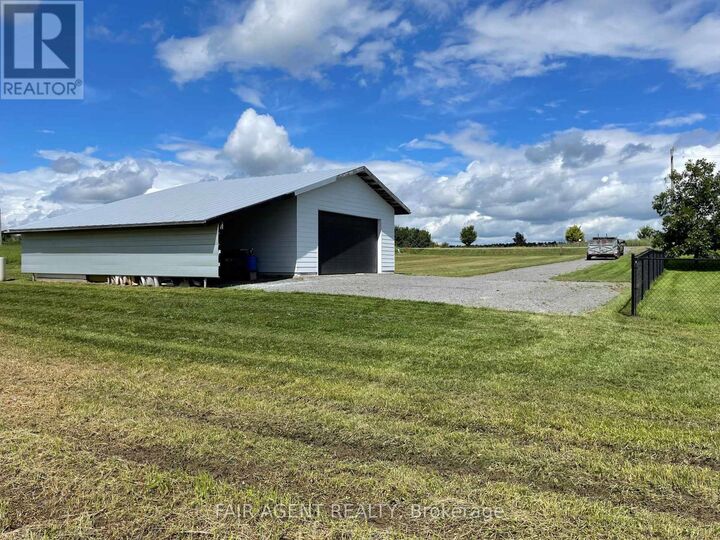Property Photo:  2130 Du Golf Road  ON K0A 1N0 