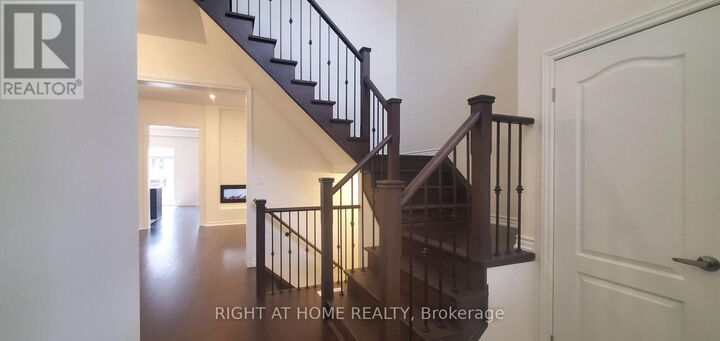 Property Photo:  10 Northern Breeze Crescent  ON L1R 0N9 