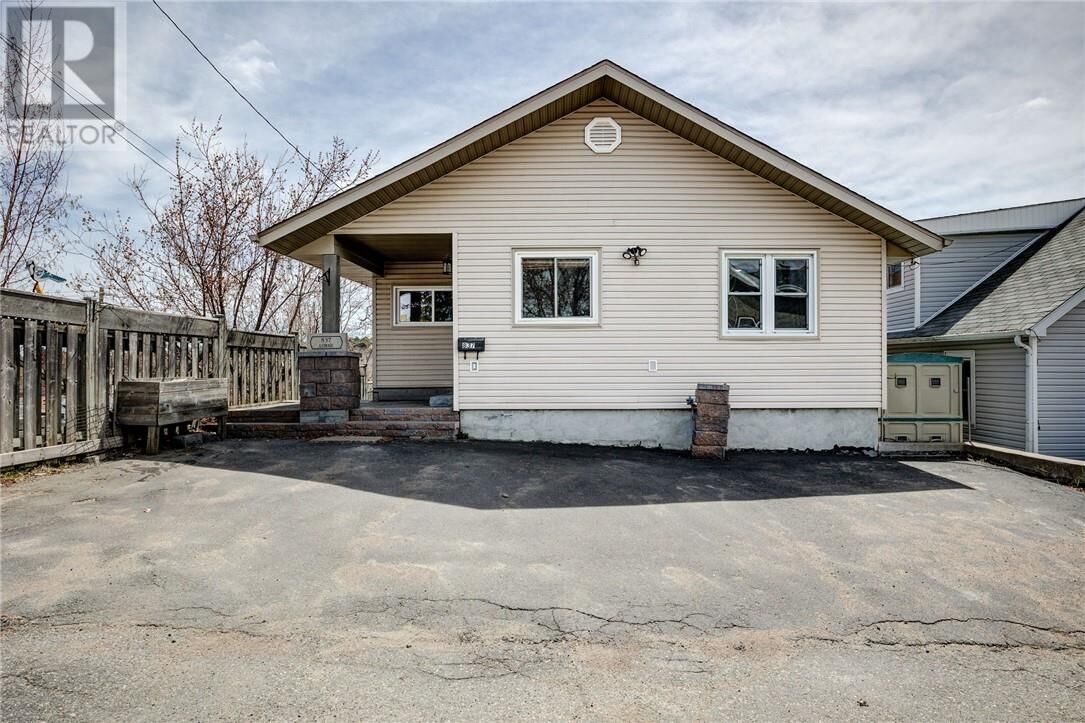 Property Photo: 837 Lorne Street ON P3C 4R6