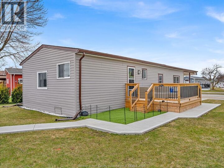Property Photo: 25 Parkside ON N0R 1J0