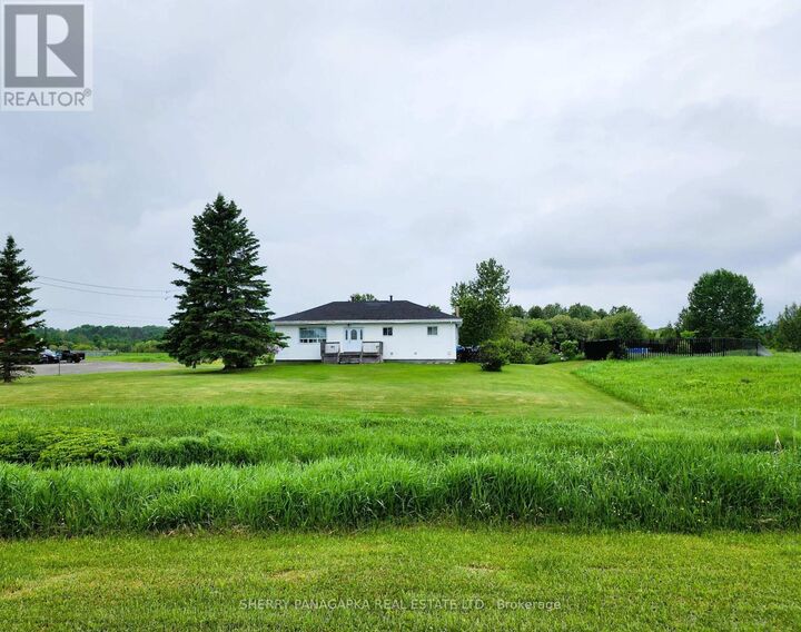 Property Photo:  68 Fourth Avenue  ON P0K 1L0 