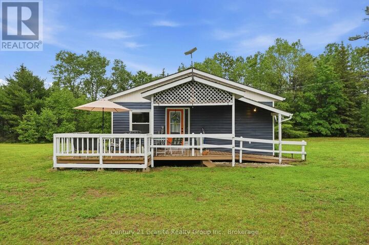 Property Photo:  18 Pine Ridge Road  ON K0L 1C0 