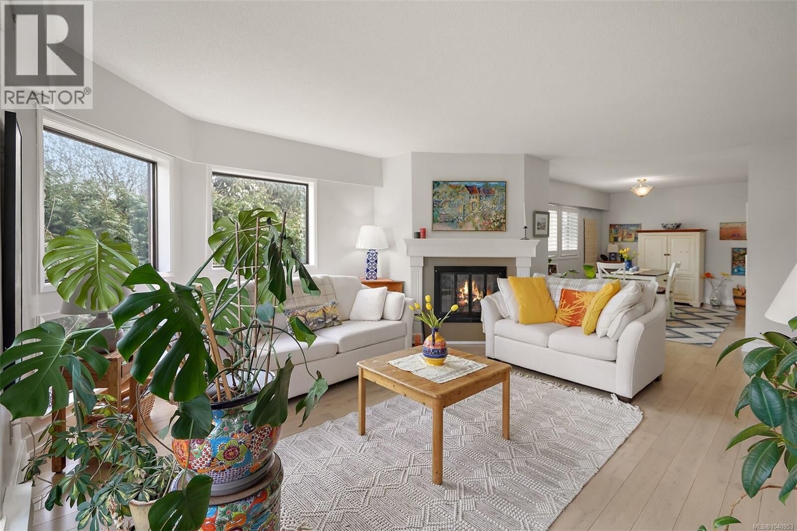 Property Photo:  1252 Pandora Avenue 204  BC V8V 3R4 