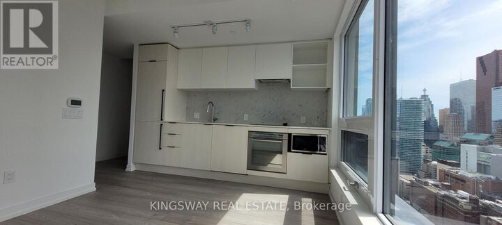 Property Photo:  82 Dalhousie Street 3612  ON M5B 0C5 