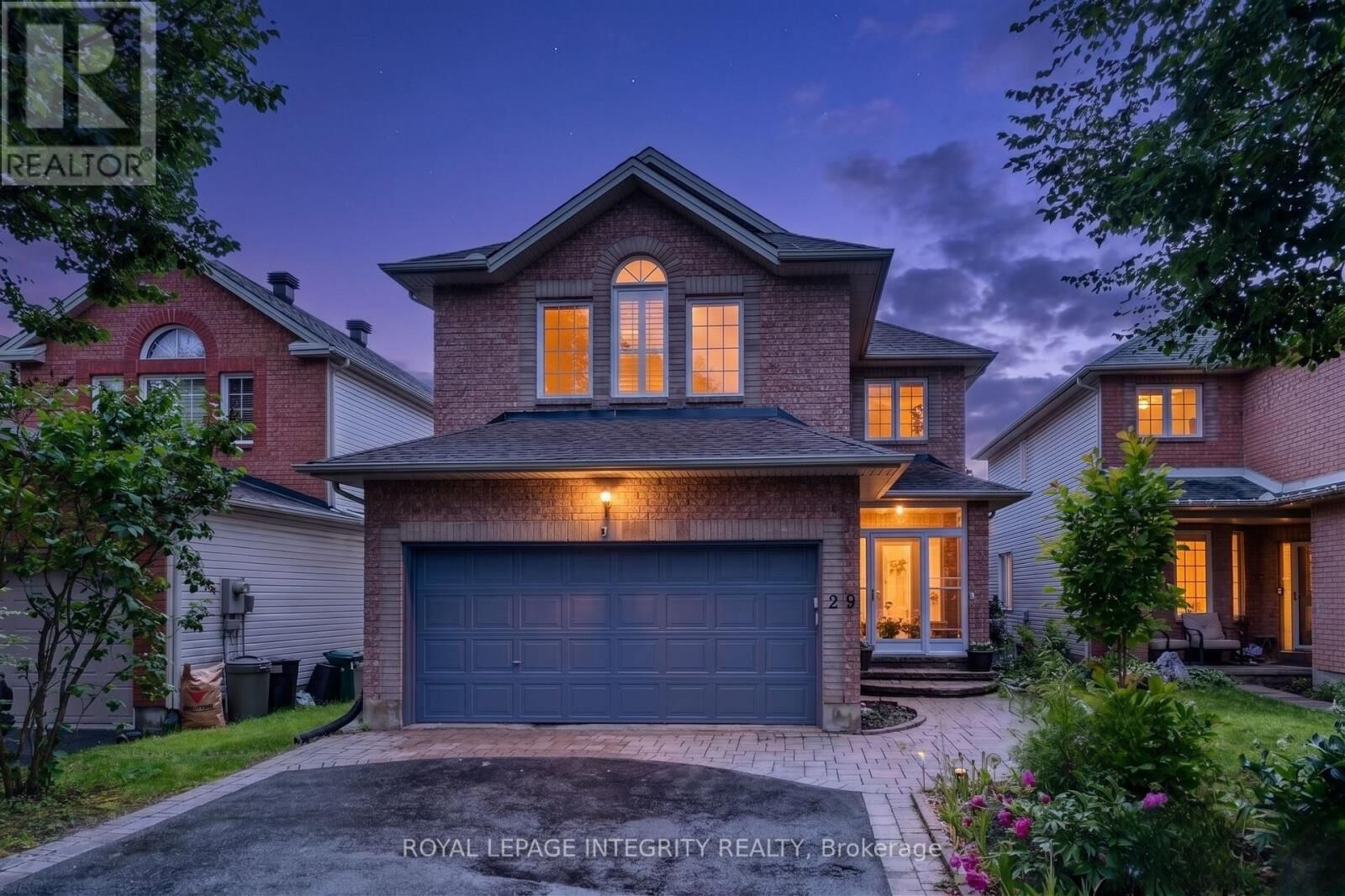 Property Photo: 29 Nortoba Crescent ON K2T 1G9