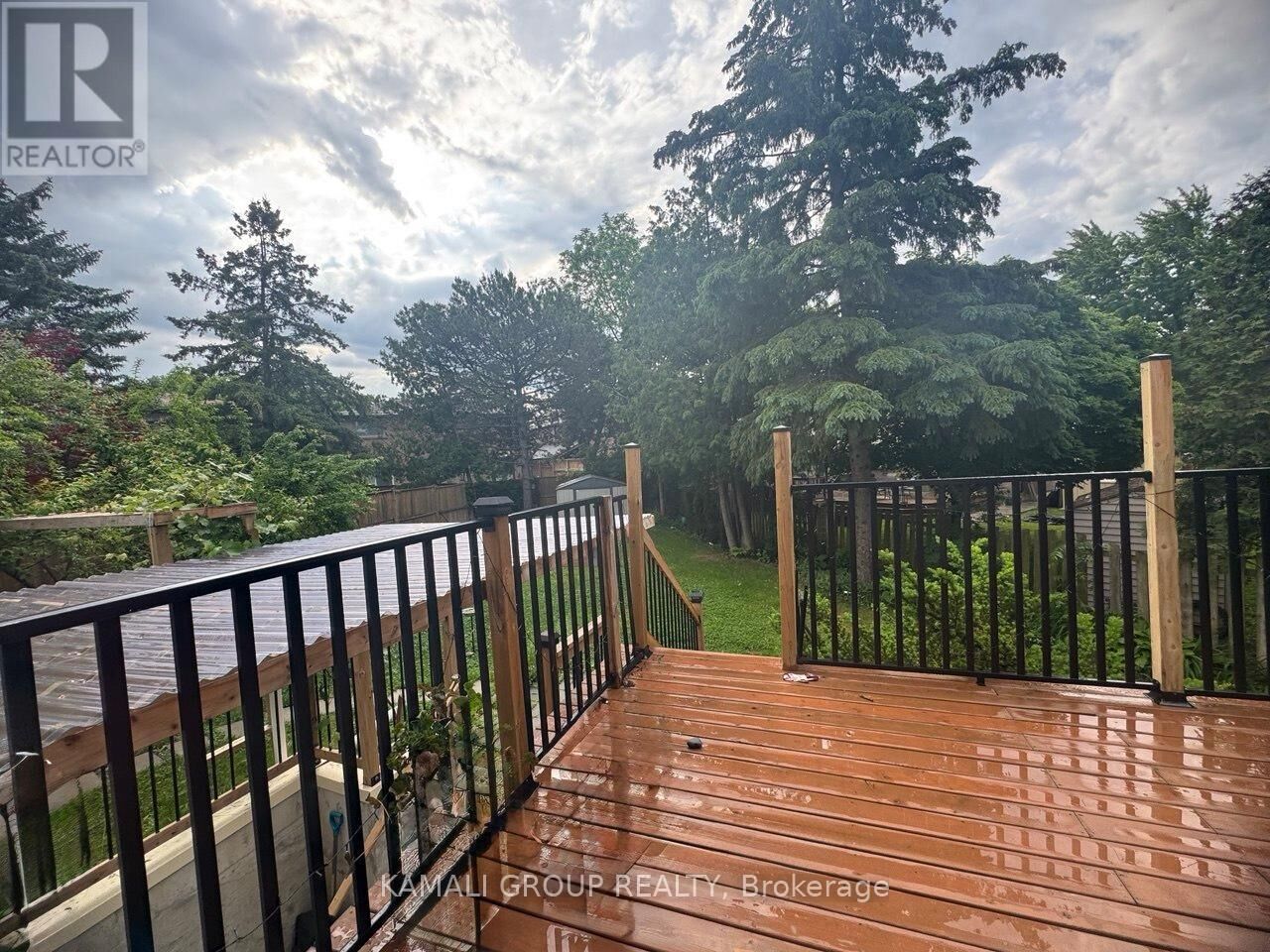 Property Photo: 24 Valhalla Court ON L4G 5W3