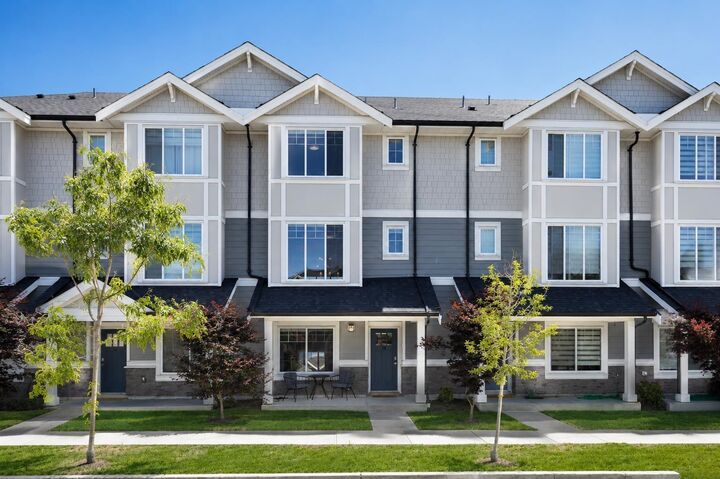 Property Photo:  19501 74 Avenue 36  BC V4N 6V7 