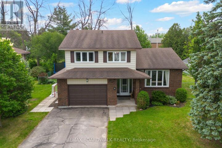 Property Photo:  8 Jessie Drive  ON K7H 3J1 
