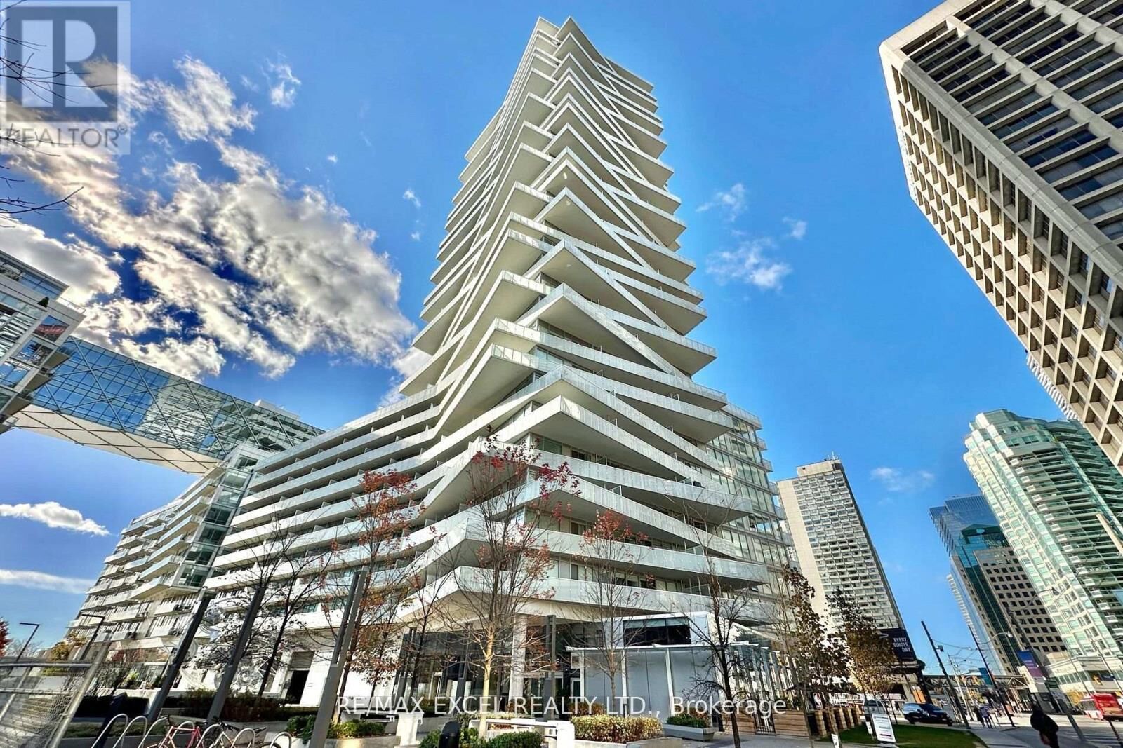Property Photo:  15 Queens Quay East 3101  ON M5E 0C5 