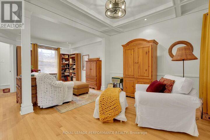 Property Photo: 163 Aylmer Avenue ON K1S 2Y3