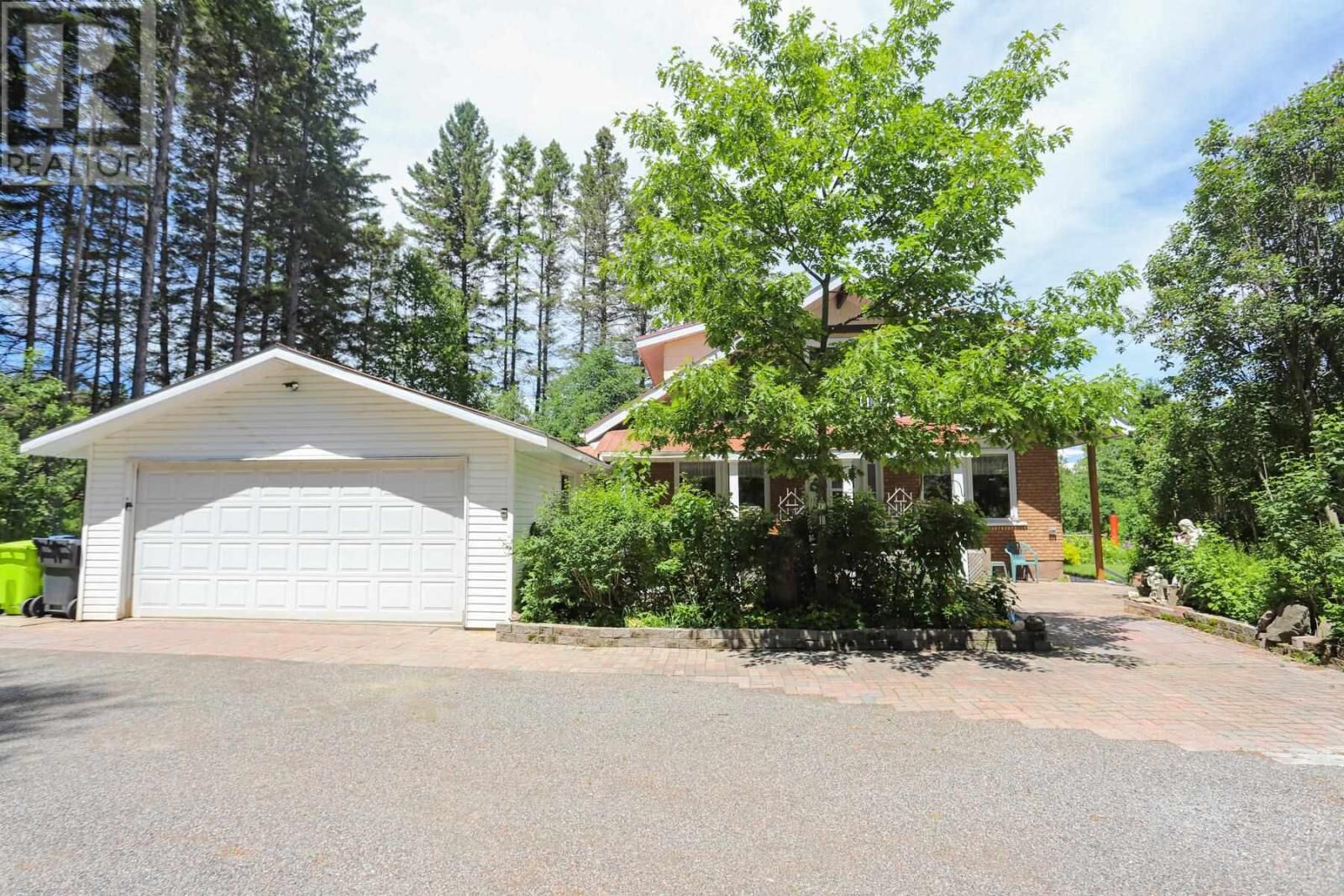 Property Photo:  2370 Base Line Rd  ON P6A 6K4 