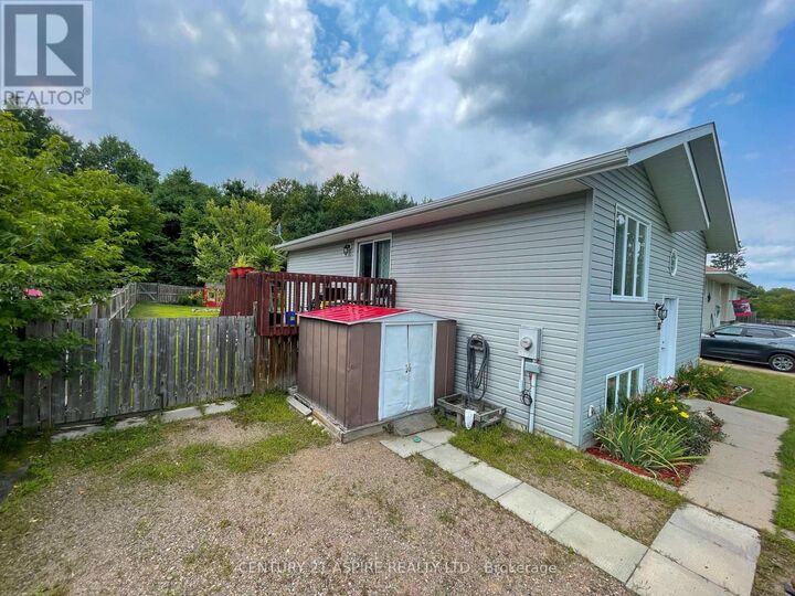 Property Photo: 22 Joseph Street ON K0J 1J0