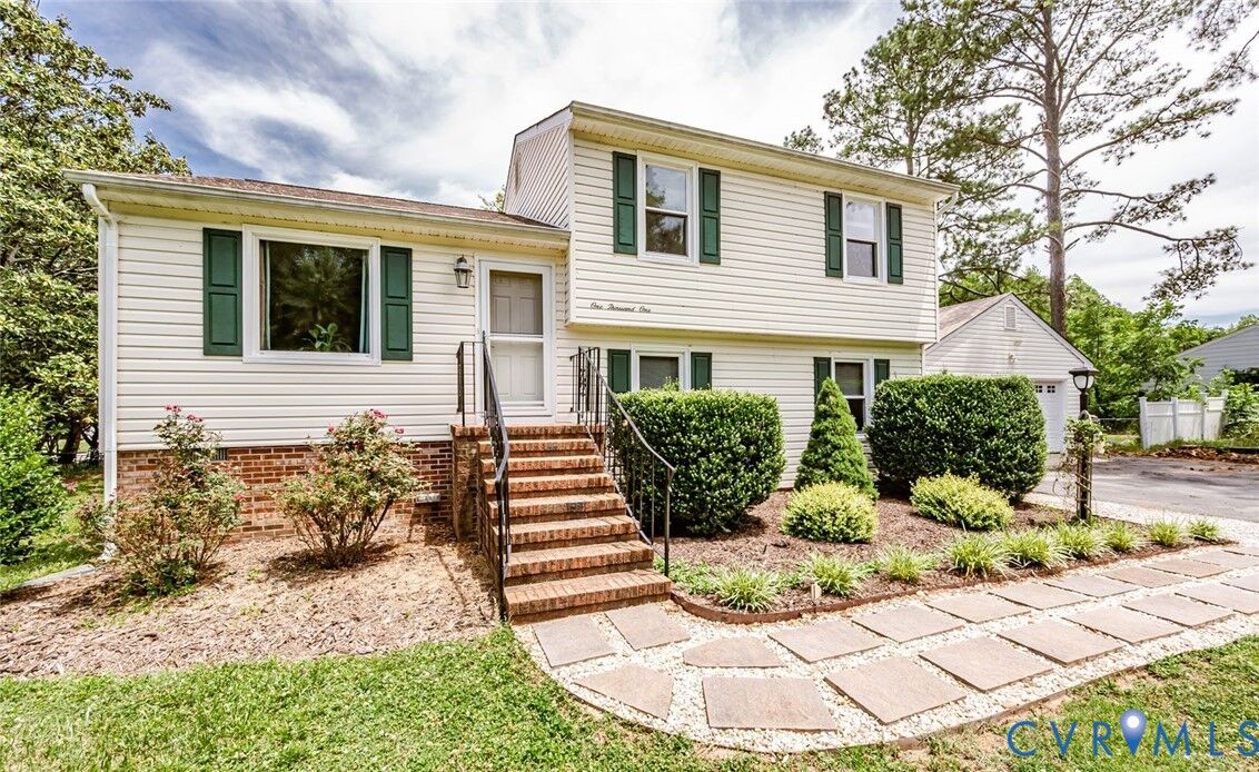 Property Photo: 1001 Collingwood Drive VA 23860